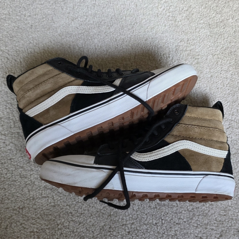 Vans Men's Black and Brown High-Top Sneakers